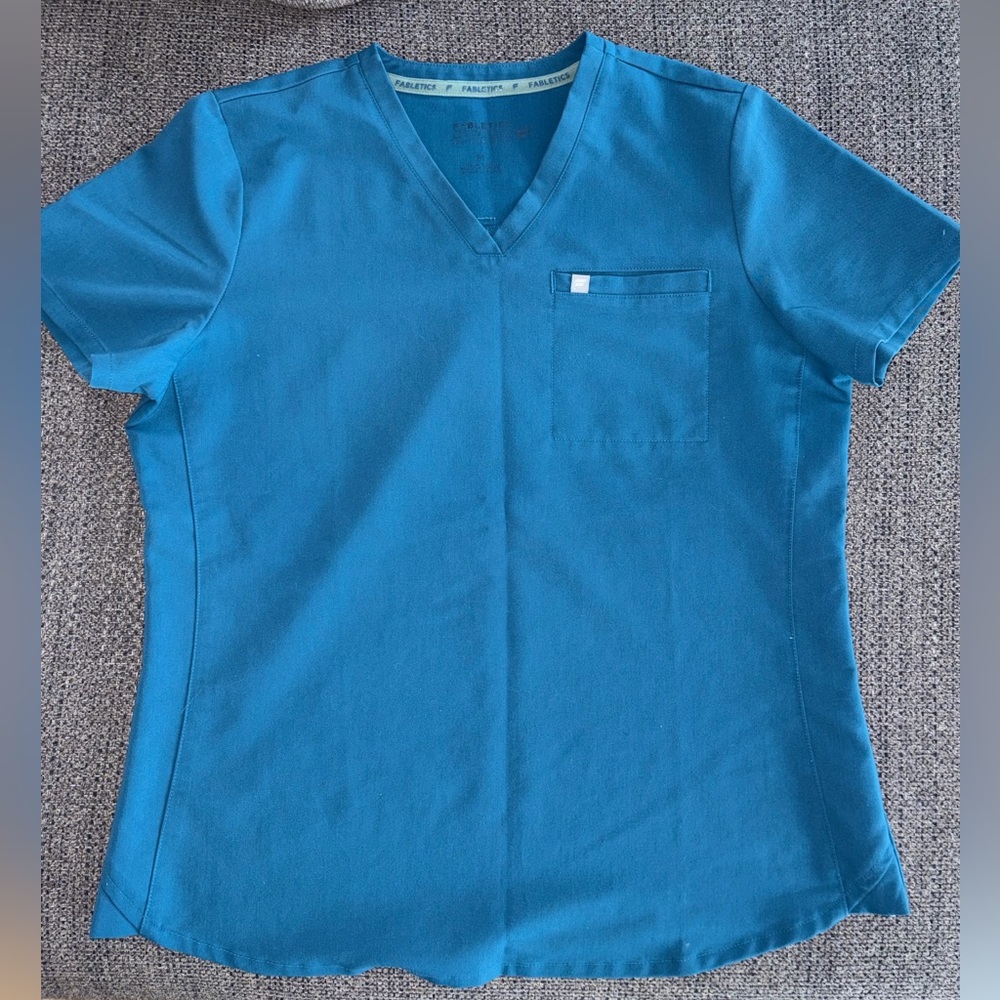 Fabletics Scrub Set